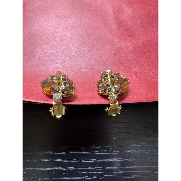 Vintage Weiss Signed Amber Rhinestone Gold Tone Floral Leaf Clip On Earrings - Picture 9 of 10